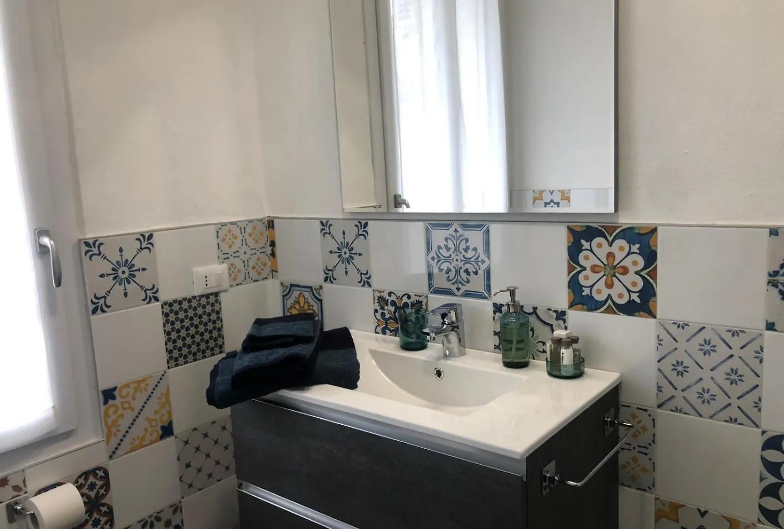 L' Appartamento Del Borgo - Parcheggio Riservato Pavia Italien